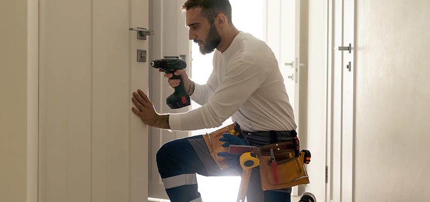 Mailbox Lock Installation Expert in Lamont, California